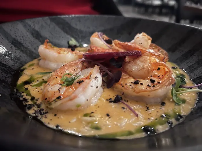 Q'tal Bar and Grill Picture 4