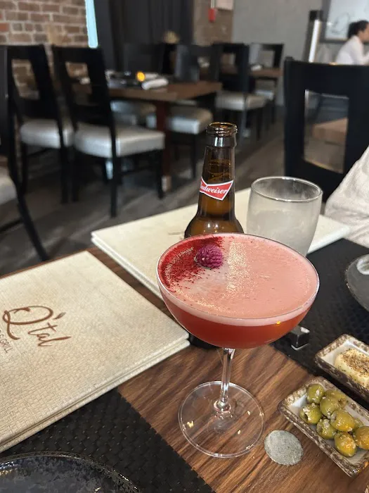 Q'tal Bar and Grill Picture 7