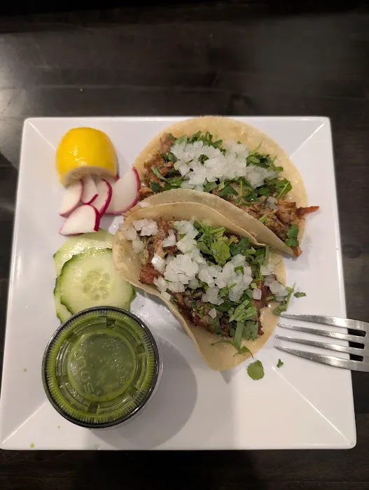 La Villa Mexican and Salvadoran Food Picture 6