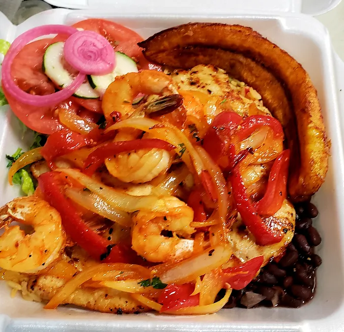 Guanaticos Restaurant Picture 9