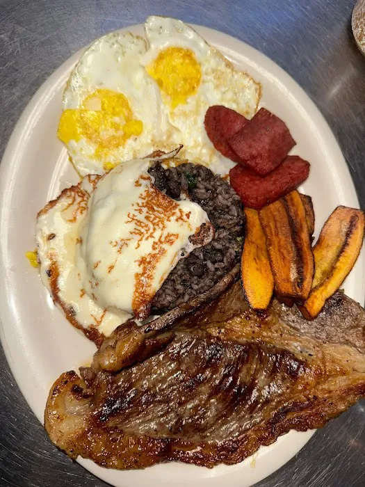 Guanaticos Restaurant Picture 6