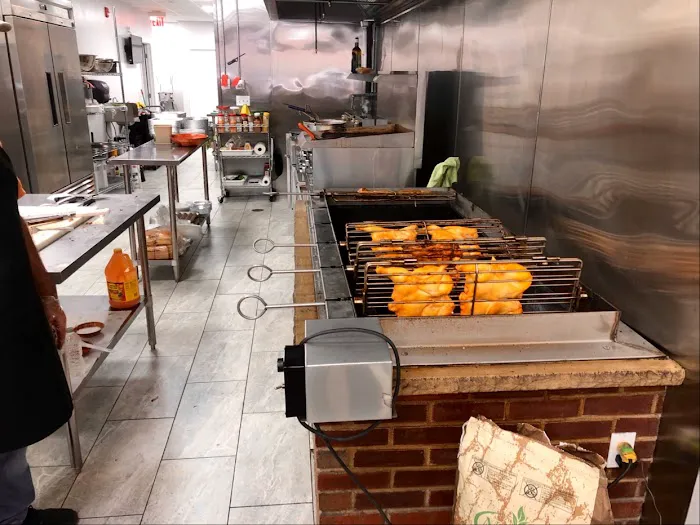 LA GRILL WOOD-FIRED PIZZA & RESTAURANT Picture 8