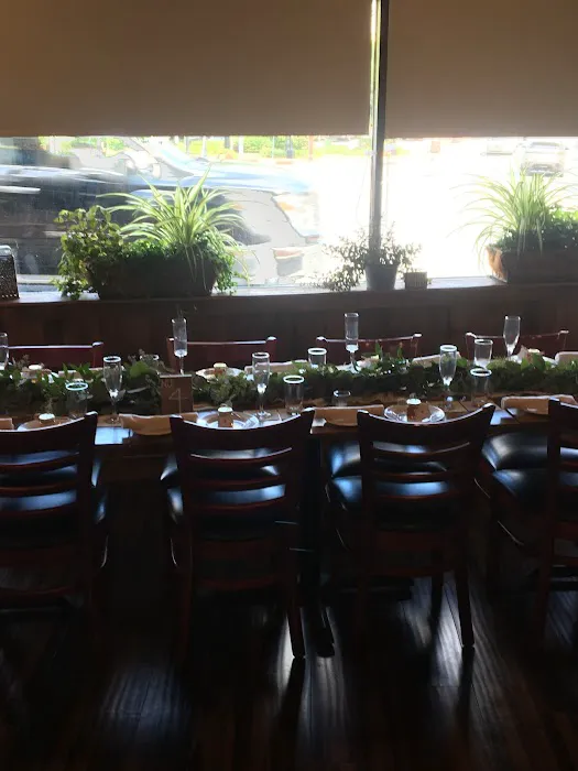 Nicholas Anthony's Family Kitchen Picture 7