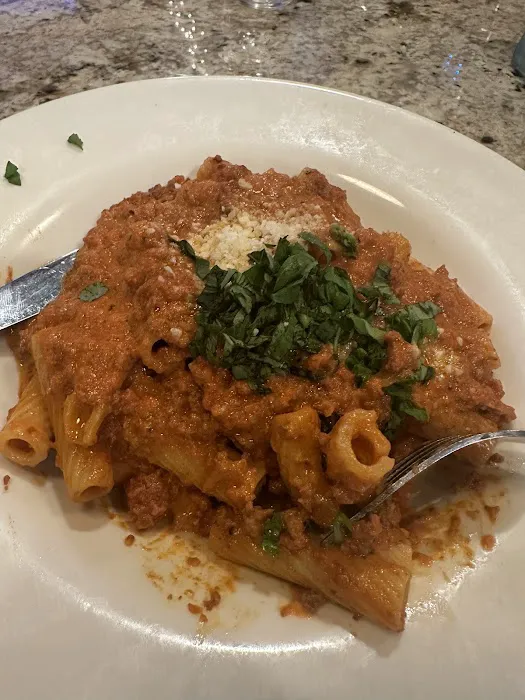 Nicholas Anthony's Family Kitchen Picture 2