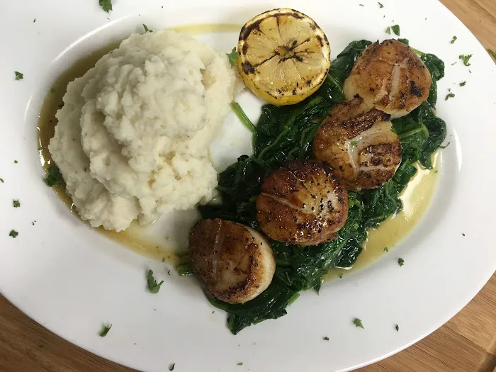 Nicholas Anthony's Family Kitchen Picture 8