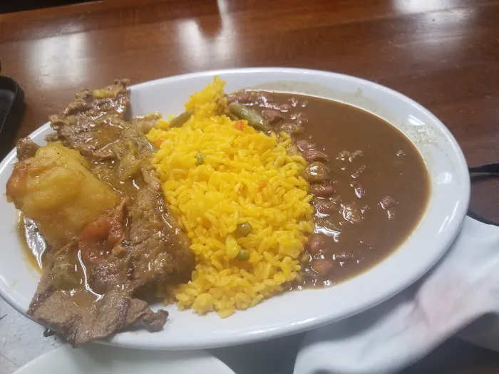 La Tipica Restaurant Picture 7