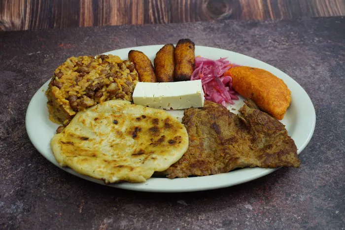 Allí Restaurant & Bar Picture 4