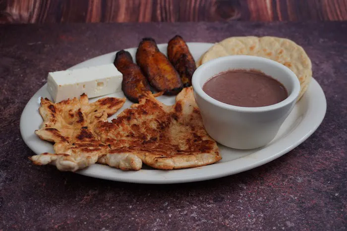 Allí Restaurant & Bar Picture 3