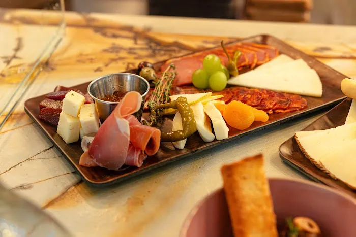 Señoritas Bar De Ellas Picture 3