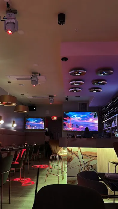 Señoritas Bar De Ellas Picture 1