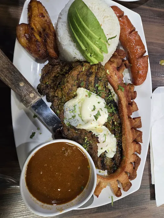 La Roca Restaurant Picture 3