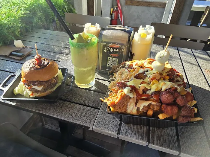 D'Medallo Fast Food Picture 7