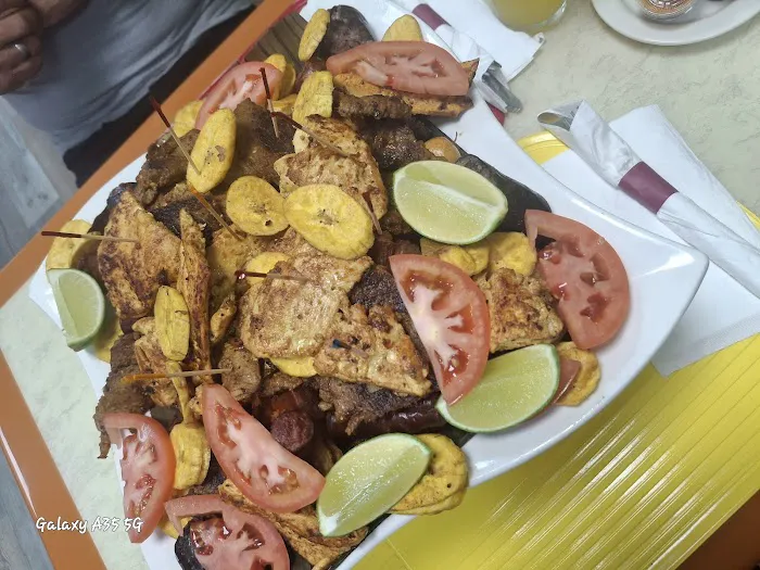 Mi Colombia Restaurant Picture 4
