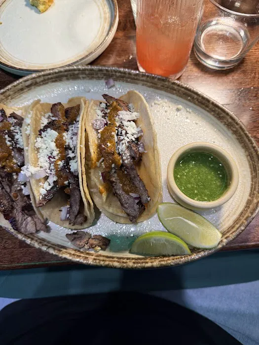 La Kantina Mexican Restaurant & Lounge Picture 2