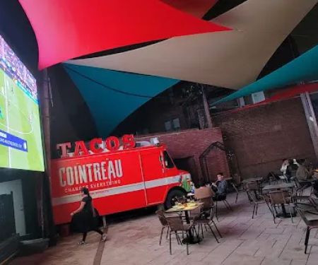 La Kantina Mexican Restaurant & Lounge