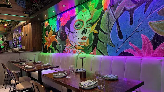 La Kantina Mexican Restaurant & Lounge Picture 3