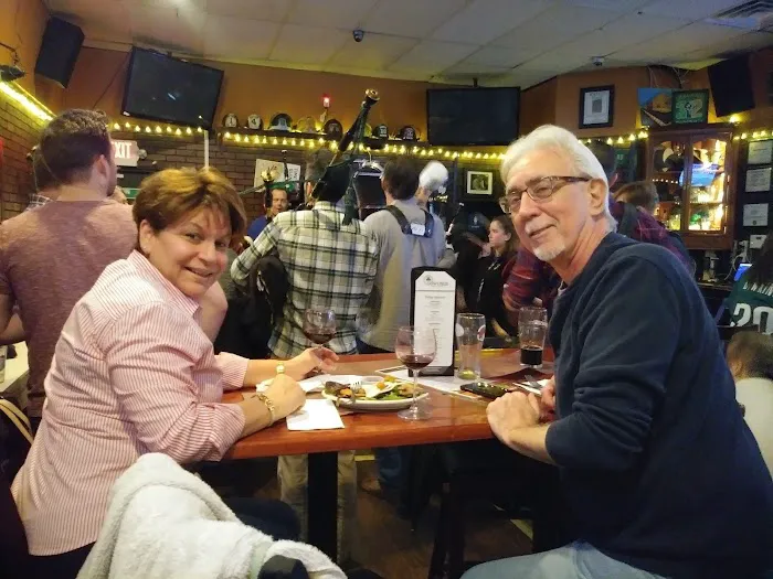 Dowling's Irish Pub & Restaurant Picture 2