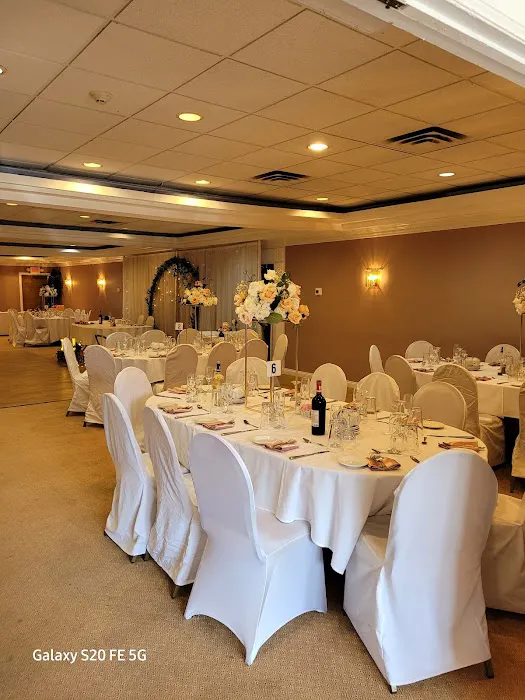 Costa's Restaurant & Pizzeria Picture 10