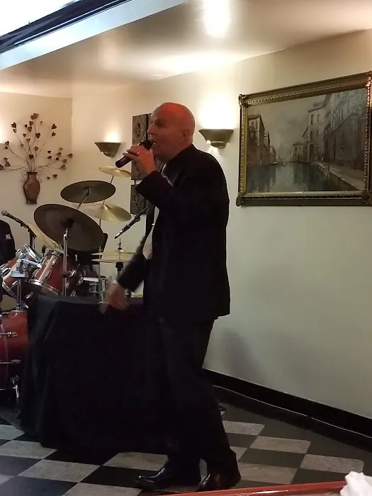 Vintage Italian Restaurant & Catering Picture 5