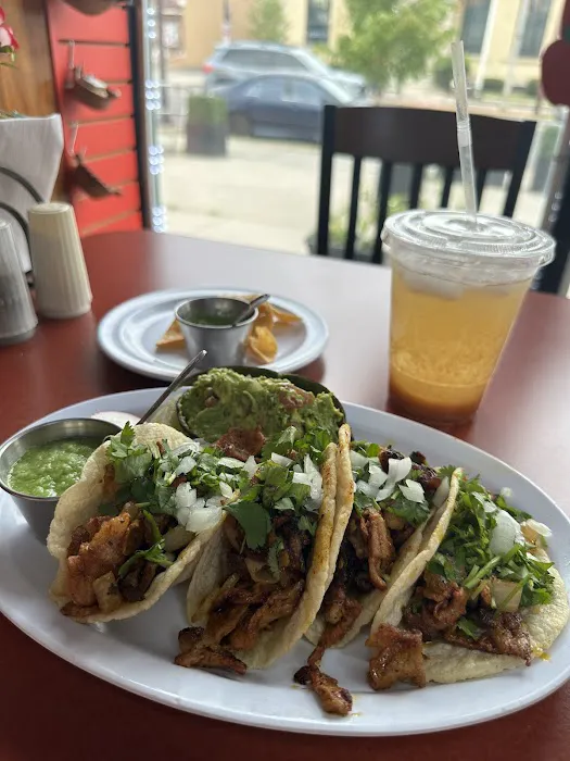 Antojitos Mexicanos Picture 2