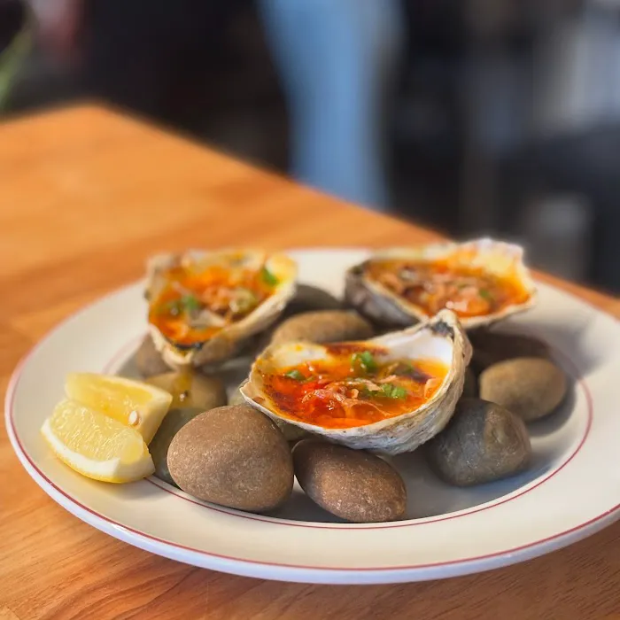 Perla Oyster Bar Picture 10