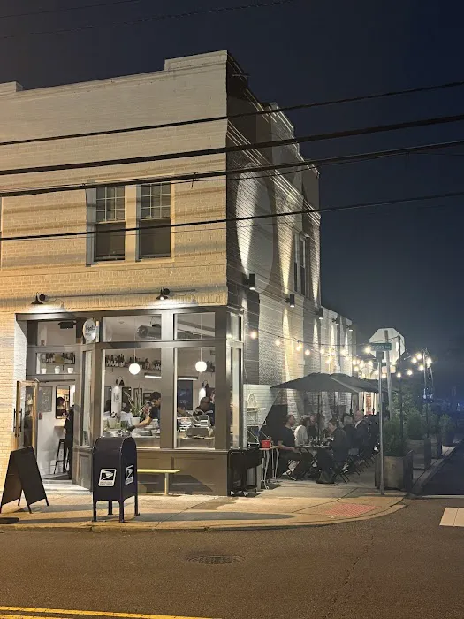 Perla Oyster Bar Picture 8