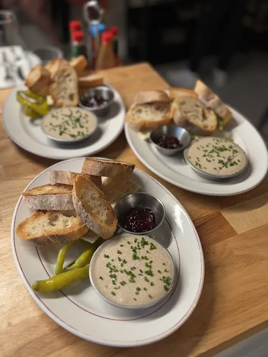 Perla Oyster Bar Picture 5