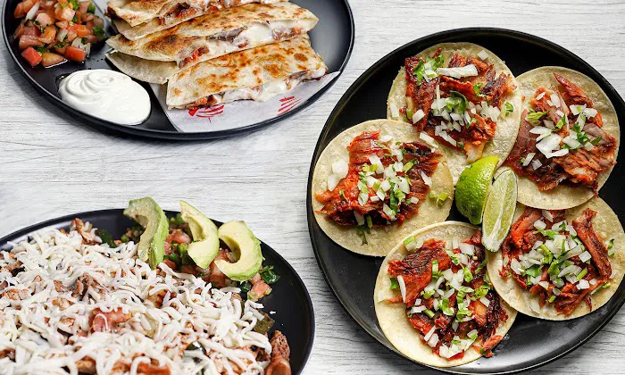 Taqueria Los Güeros Picture 2