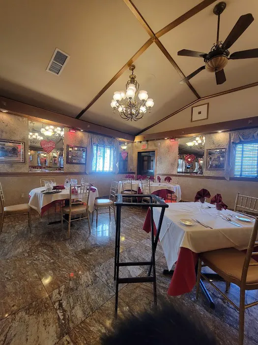 Bella Italia Restaurant & Elegant Banquets Picture 10