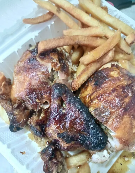 El Palacio Del Pollo Picture 3