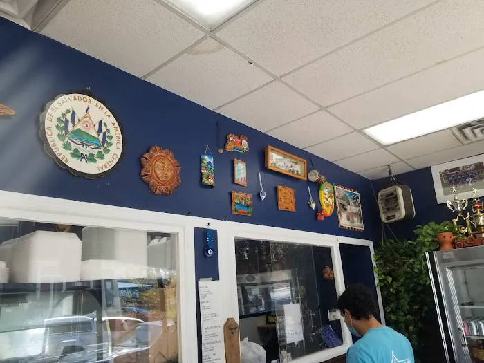 La Galera Centro Americana Restaurant Picture 2