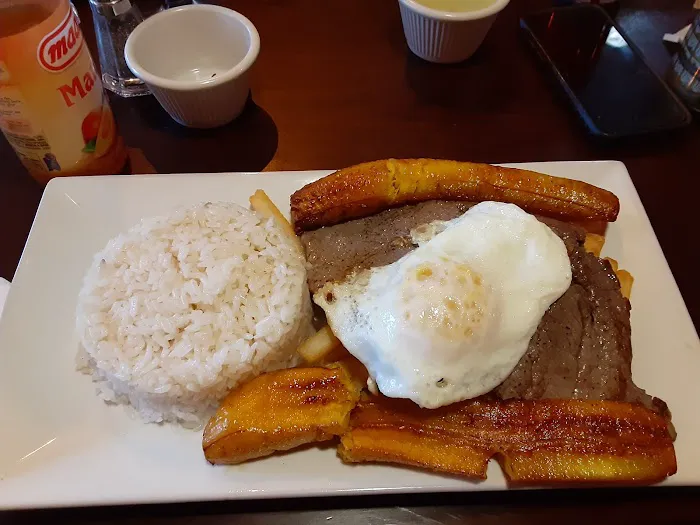 Chevere Pollo A La Brasa Picture 2