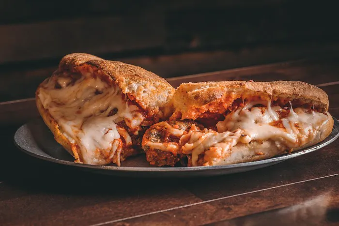 Za Late Night Pizzeria Picture 7