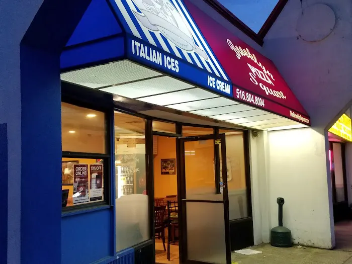 Brooklyn Square Pizza Picture 6