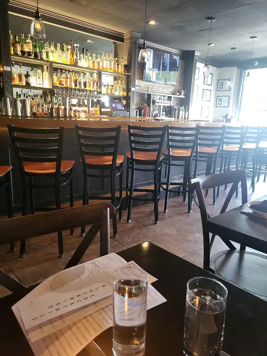 Blackbird Kitchen and Cocktails Picture 3