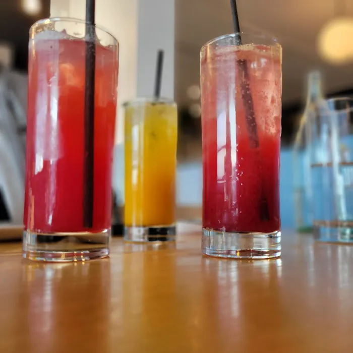 Bluebird Kitchen Picture 2