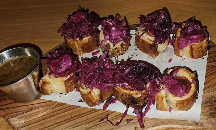 Bluebird Kitchen Picture 8