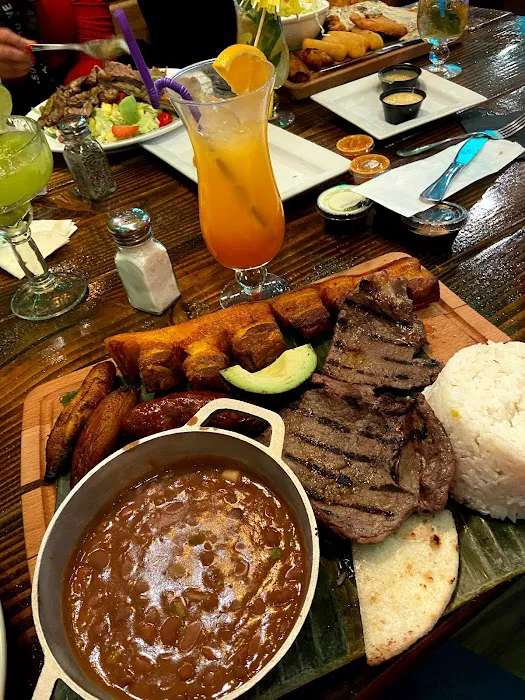 Monchy's Colombian Grill (Rahway) Picture 9