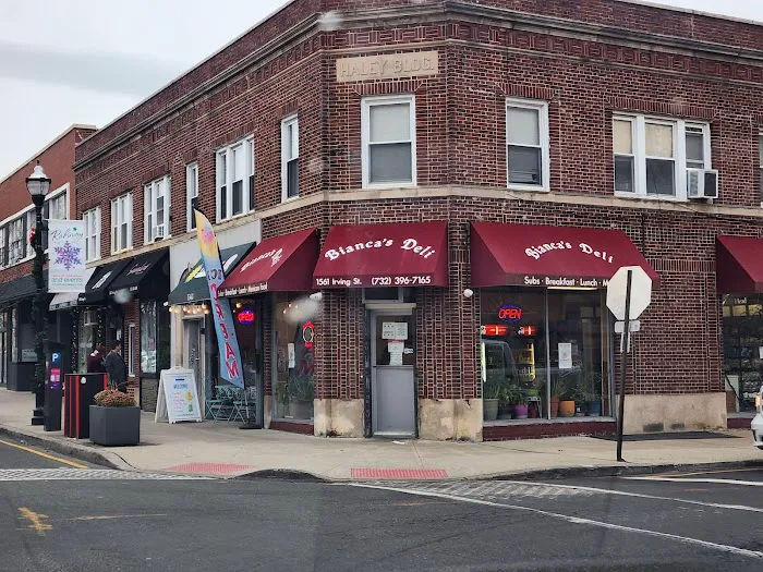 Bianca's Deli Picture 9