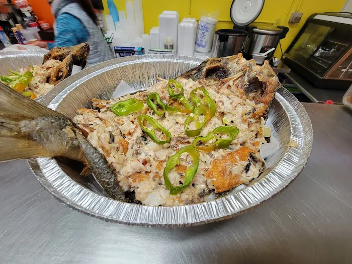 Fiesta Pilipino Restaurant and Groceries Picture 6