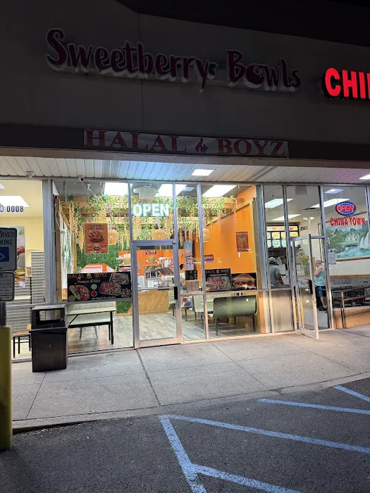 Halal Boyz Woodbridge Picture 3