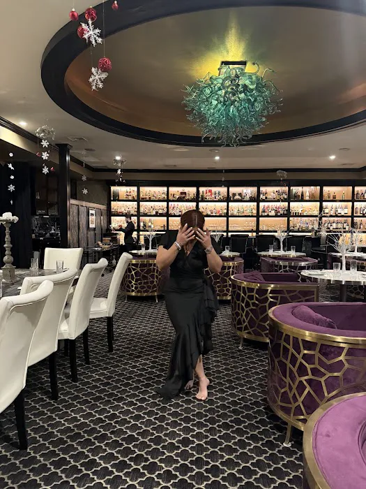 Le Malt Lounge Picture 3