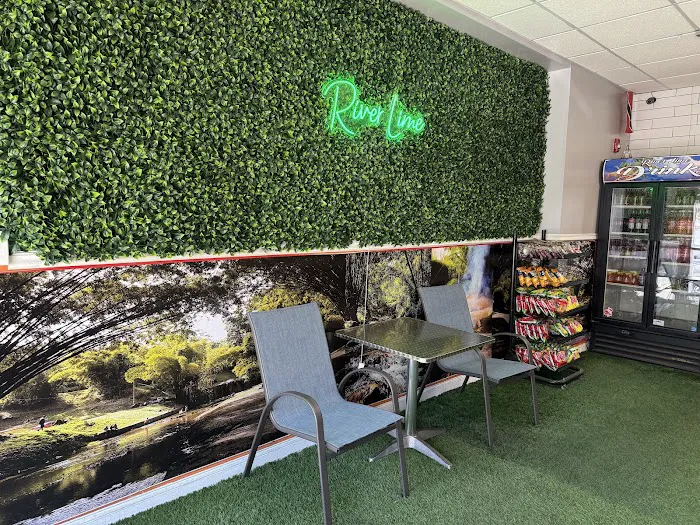 River Lime Roti Shop Picture 9