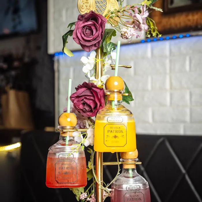 Cherry's Lounge Picture 2