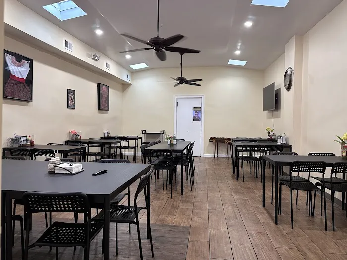 Chapin Restaurant & Bakery Picture 2