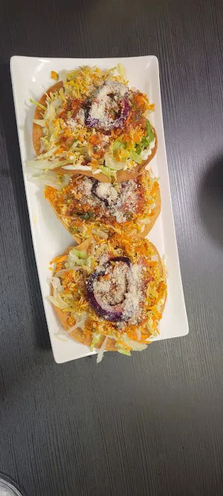 Chapin Restaurant & Bakery Picture 9