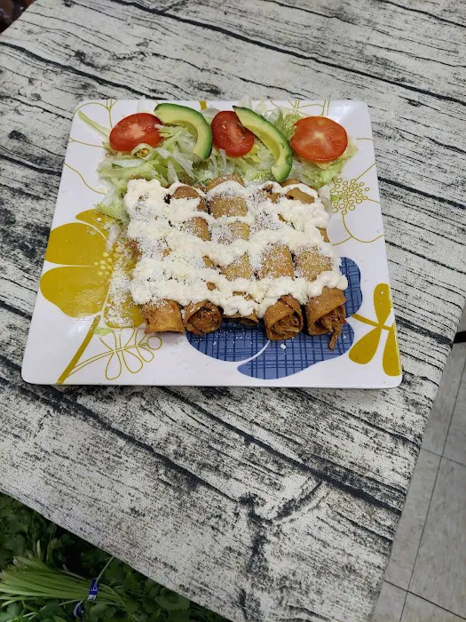 New Ranchito Deli & Taqueria Picture 2