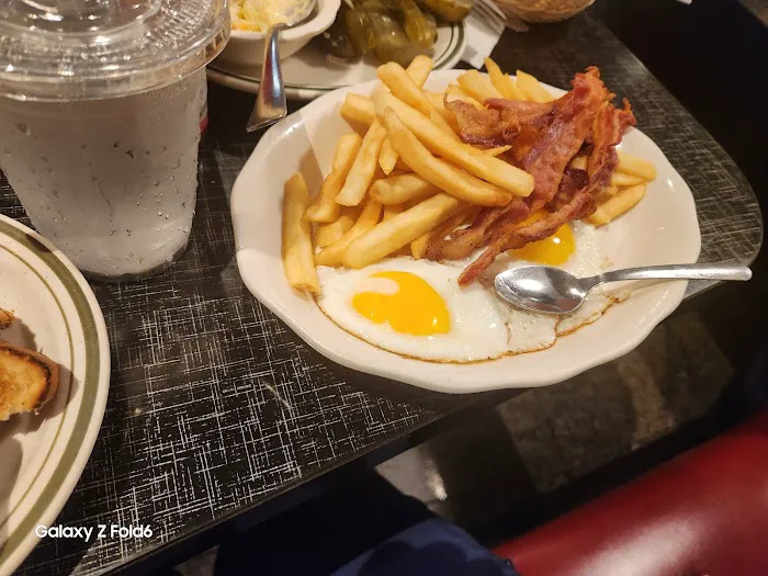 Mike's Olympic Grill Picture 9