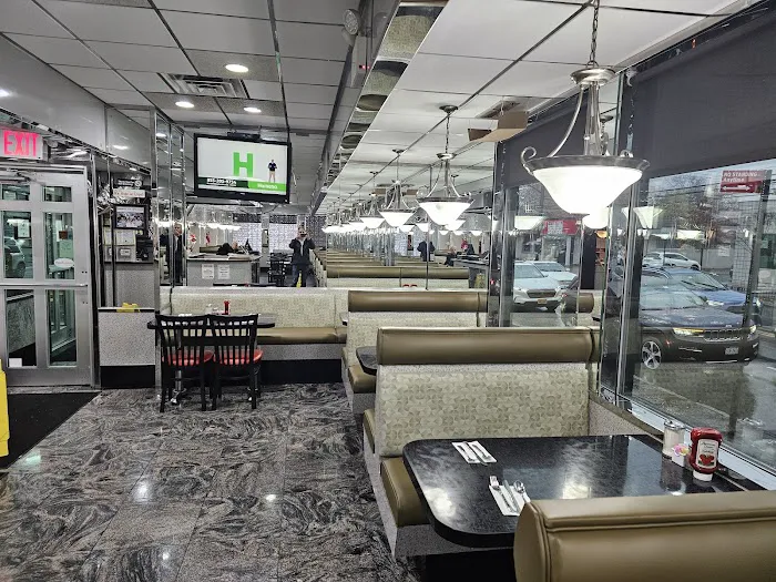 Mike's Olympic Grill Picture 7