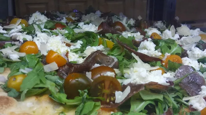 Mona Lisa Pizzeria Picture 5